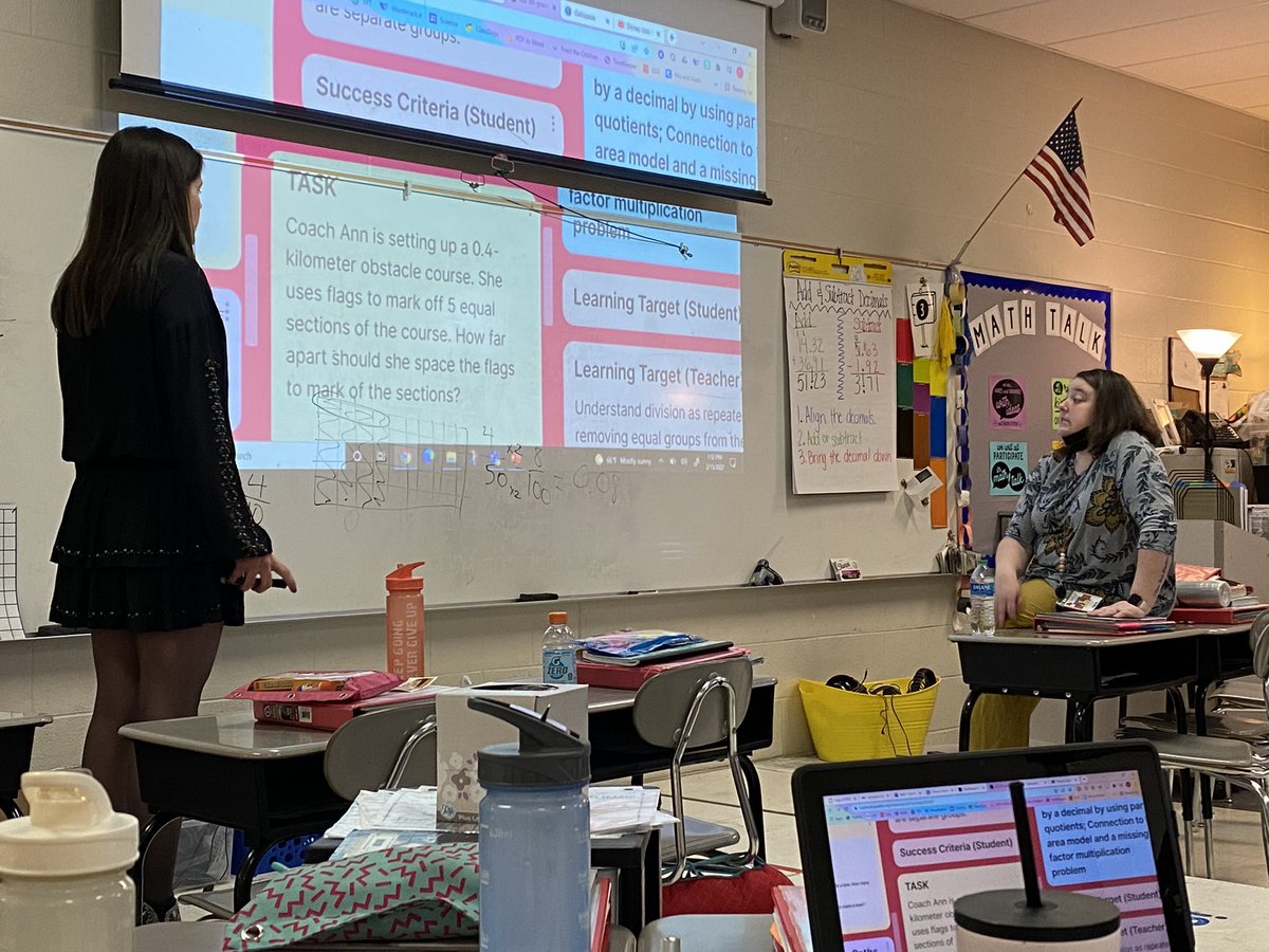 Melnequah's tweet photo. LLE 5th grade math team working out math tasks to help support student learning. @LLE_Little_Hawk @SusanLoveless23 @epps_season https://t.co/FXNyvRo1jf
