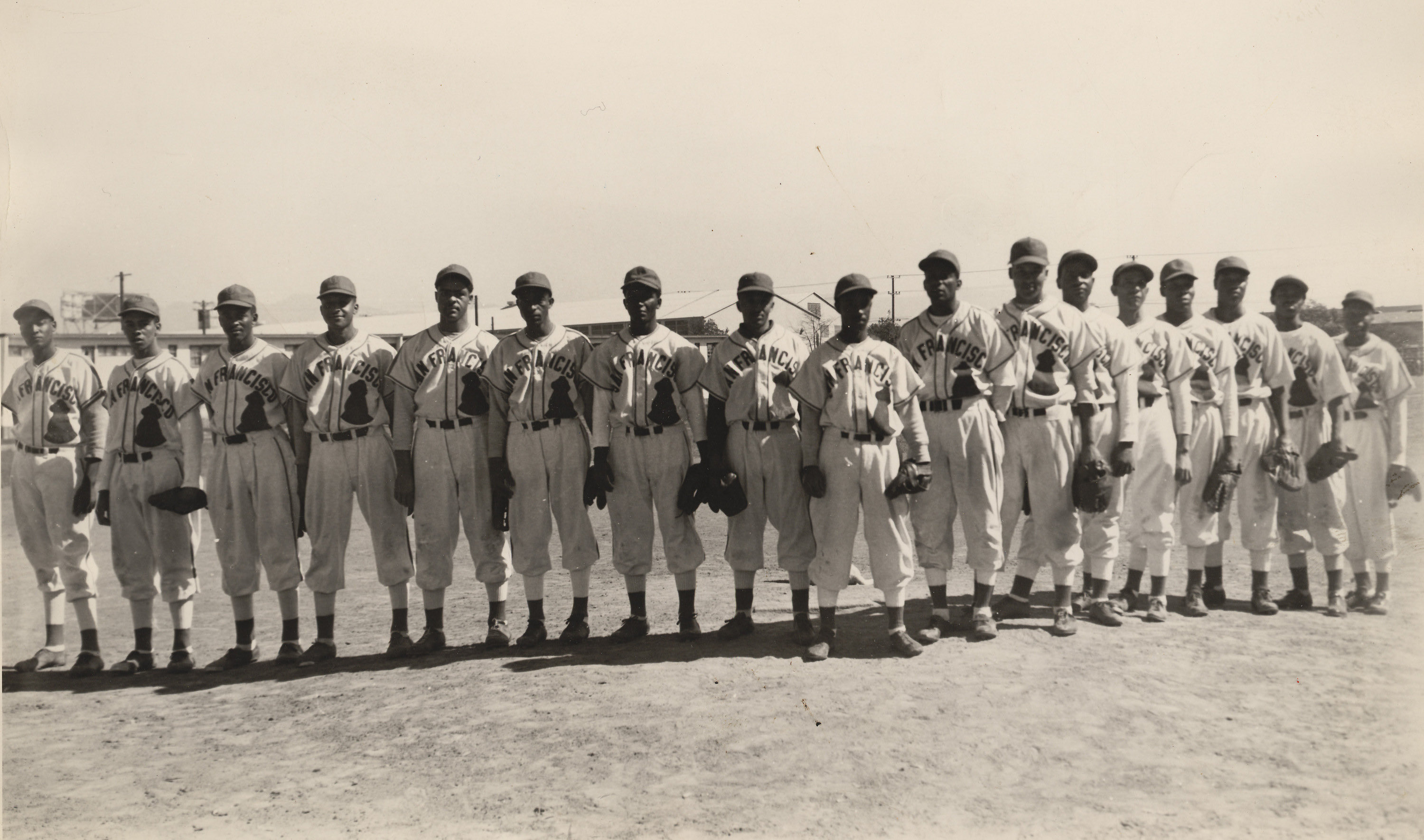 SF Giants to wear Sea Lions Negro League uniforms on Saturday