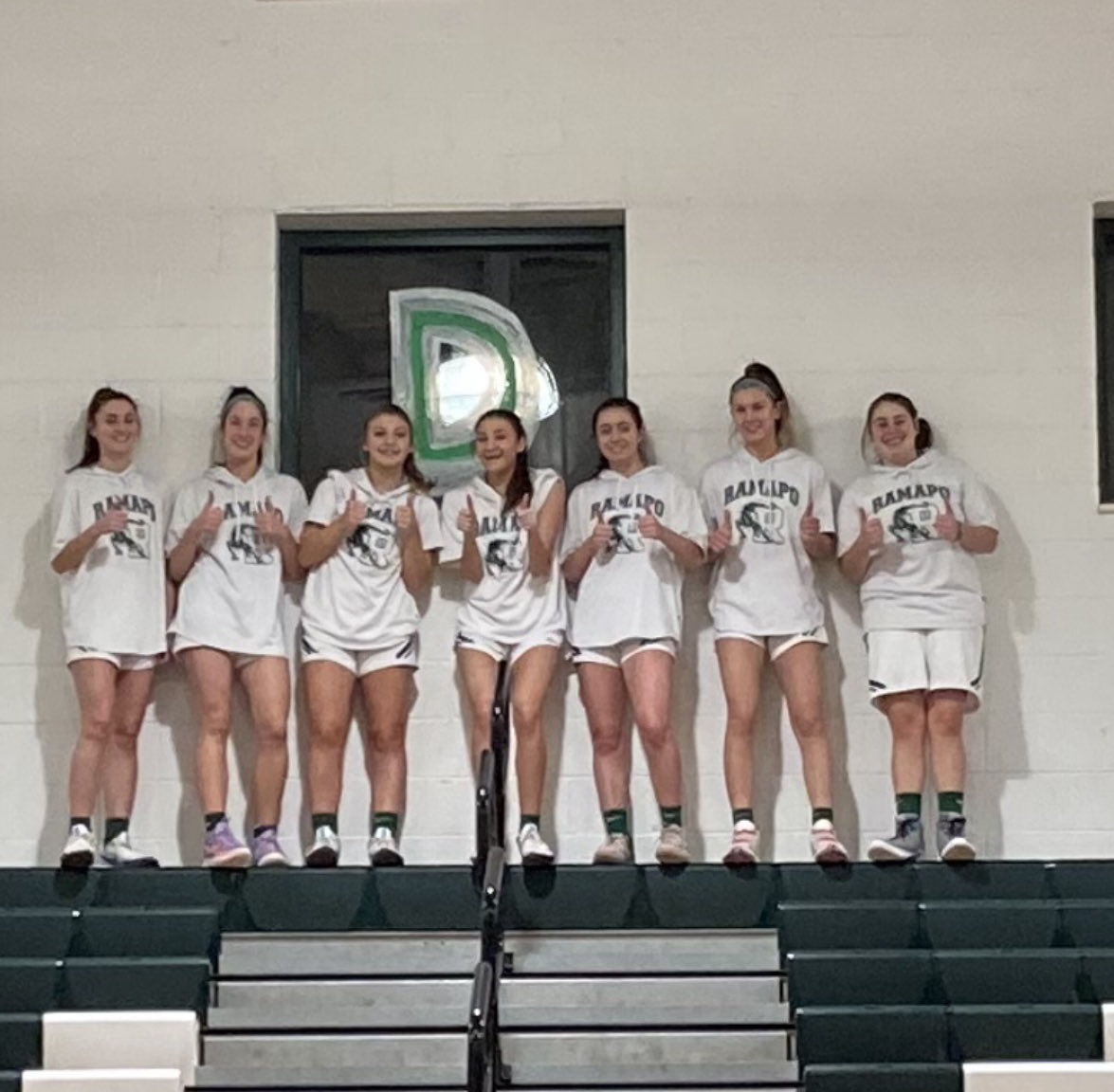 RamapoGirls's tweet image. Awesome night celebrating these Seniors!! Great job by all!! Team win over Hackensack! #BigDawgs #Teamdefense #AsOne #luckybeta ⁦@NJScom⁩ ⁦@ByLuisTorres⁩ ⁦@RIH__Super⁩ ⁦@RHSPrincipalNJ⁩ ⁦@NJLadiesHoops⁩ ⁦@NJTags13⁩
