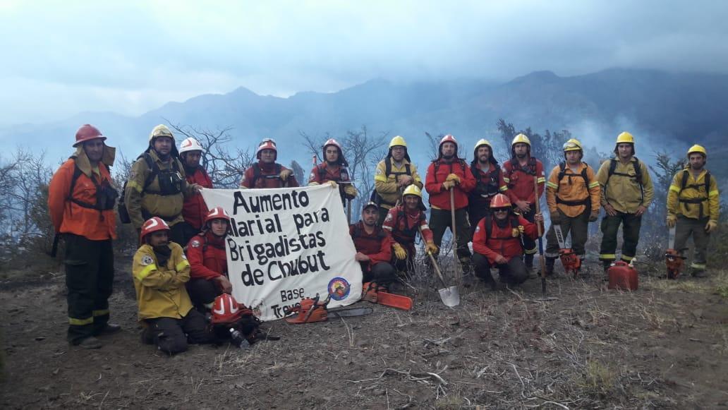 Incendio enel Parque Nacional Los Alerces, Brigadistas de Chubut en conciliación obligatoria, queremos aumento Salarial urgente. #aperturadeparitariasspmf