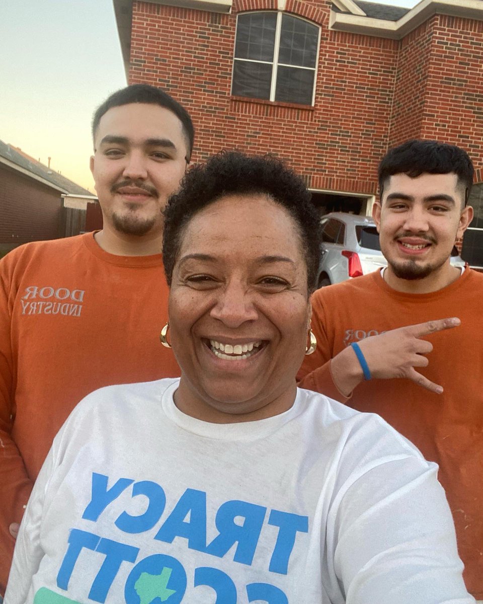 TracyForTexas's tweet photo. I had the opportunity to visit with young voters today in the District, I can’t wait to work for the future of Texas! #txlege https://t.co/8ZMKOPYr1X