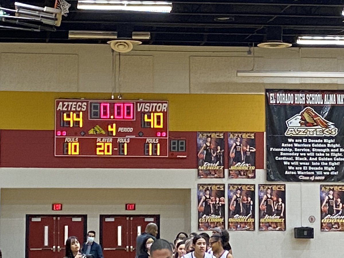 FJORDAZ's tweet photo. The Lady Bears played their hearts out until the very end.  Although things did not go our way-our Lady Bears stayed STRONG and NEVER gave up! True TEAMWORK and GRIT!!! The Pride of the Southside goes home with their head held high!!! Oso! Oso! Oso! 👊🏽👊🏽👊🏽🐻🐻🐻 #iamepisd https://t.co/y2f3IHaKNH