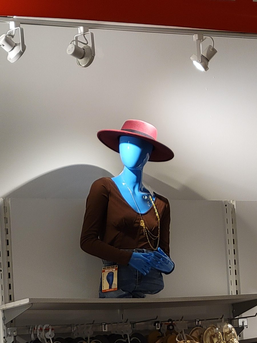 rPrequelMemes's tweet photo. Spotted Cad Bane at the mall today https://t.co/wDFqvVGRCK https://t.co/C64cljE3Vh