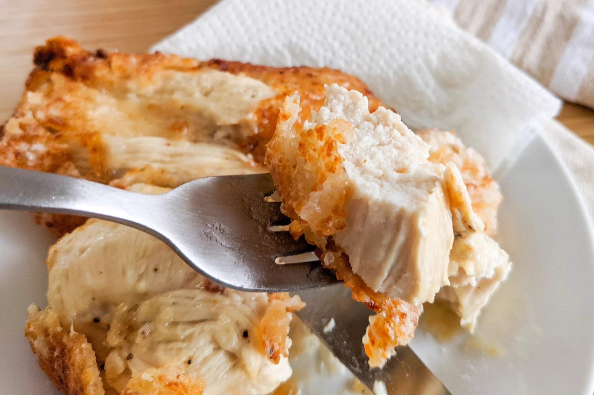 ジューシーすぎて一瞬でペロリ。「最高に美味いうま塩チキン」