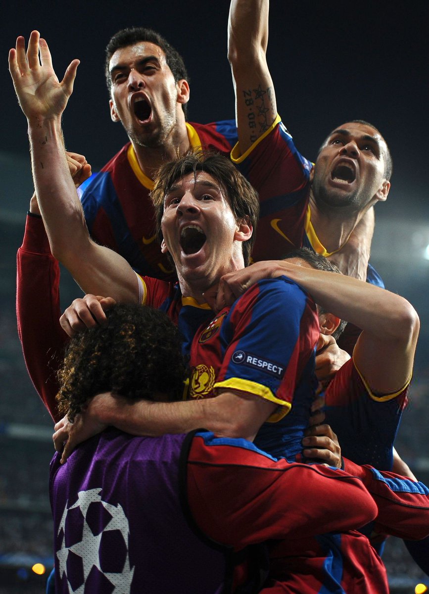 Различия регби и американского футбола. Или они или футбол. Или они или футбол. Футбольное поле по зонам. Или они или футбол.