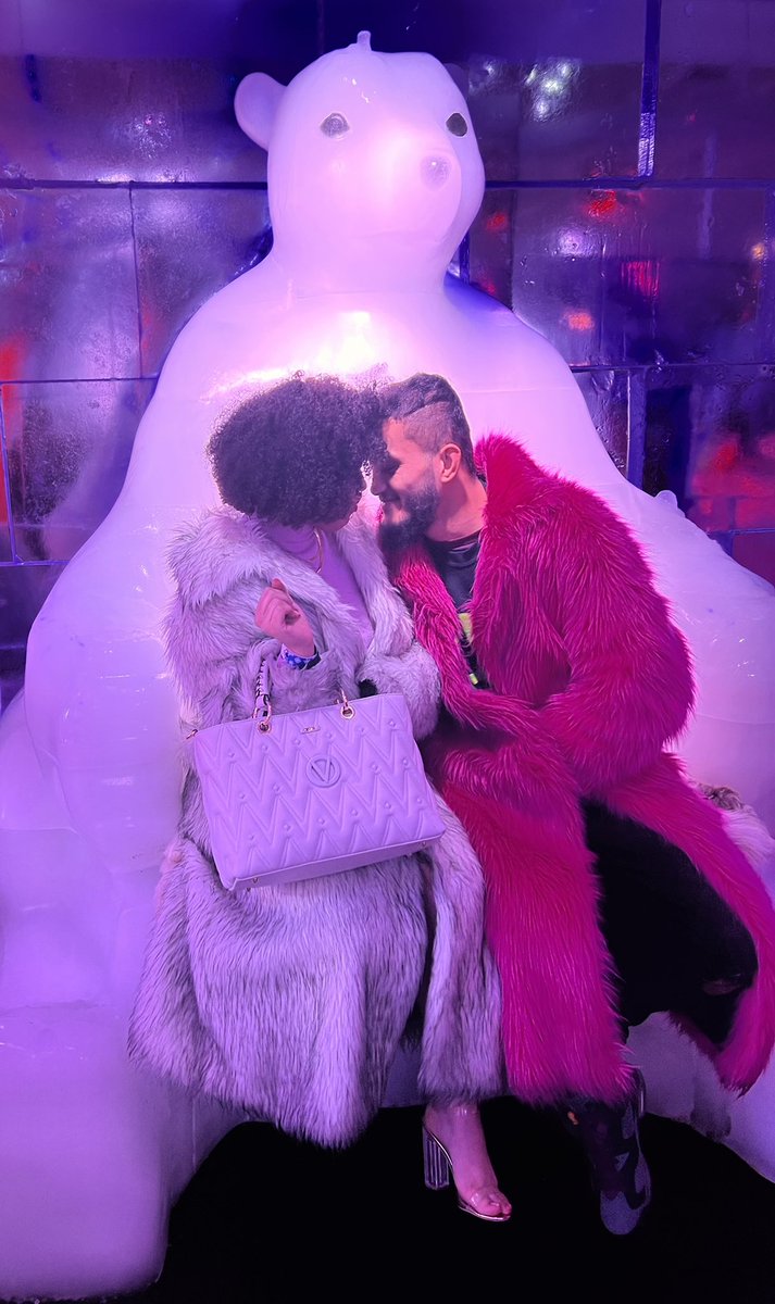 estlifee's tweet photo. My Valentine’s Day was extra special this year 💕❣️ ily &amp; thank you for always spoiling me so much daddyzz❣️🤍❤️ #HappyValentinesDay2022 #14February #loveislove https://t.co/0w5y6uh4wF