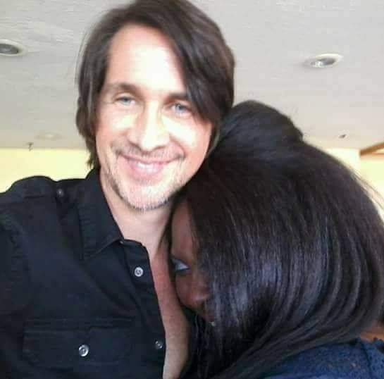 moonewitch's tweet photo. Happy Birthday to the awesome &amp; amazing writer, screenwriter, director, television-film actor &amp; multi-soap alumnus, Michael Easton! He truly is...the salt of the earth. Cheers! 🥃🍻 ♒ ☮♒
#SoapsRule #DAYS #PortCharles #OLTL #GH #MichaelEaston #GeneralHospital https://t.co/WA7XODybXc