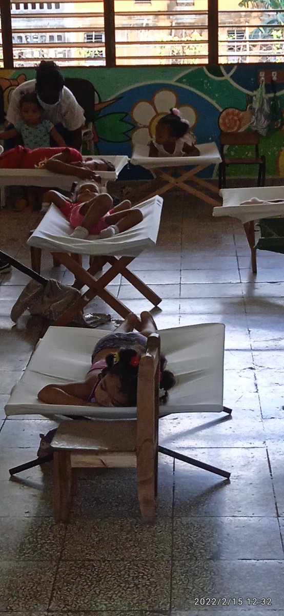 ZuliaMonier's tweet photo. Se renueva el comedor del S/I Roberto Rodríguez del Municipio Santiago de Cuba . Además se crea la Casita para las trabajadoras del centro que no se les ha otorgado  el  círculo infantil. Elevando asi la calidad del servicio que presta la Institución. 
@RaulSamon 
@FundichelyRosa https://t.co/47ZEERtI7t
