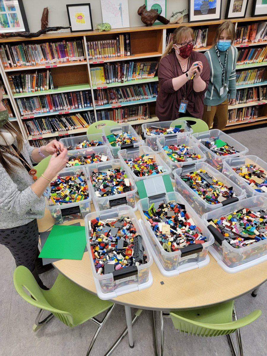 capitol_school's tweet image. Capitol Hill is getting ready for our first annual LEGO build challenge.  Thank you for all the donations! All classes will using be Lego to answer the question, "What Does it Mean to Be Human?" #GoGeos, #WeAreCBE