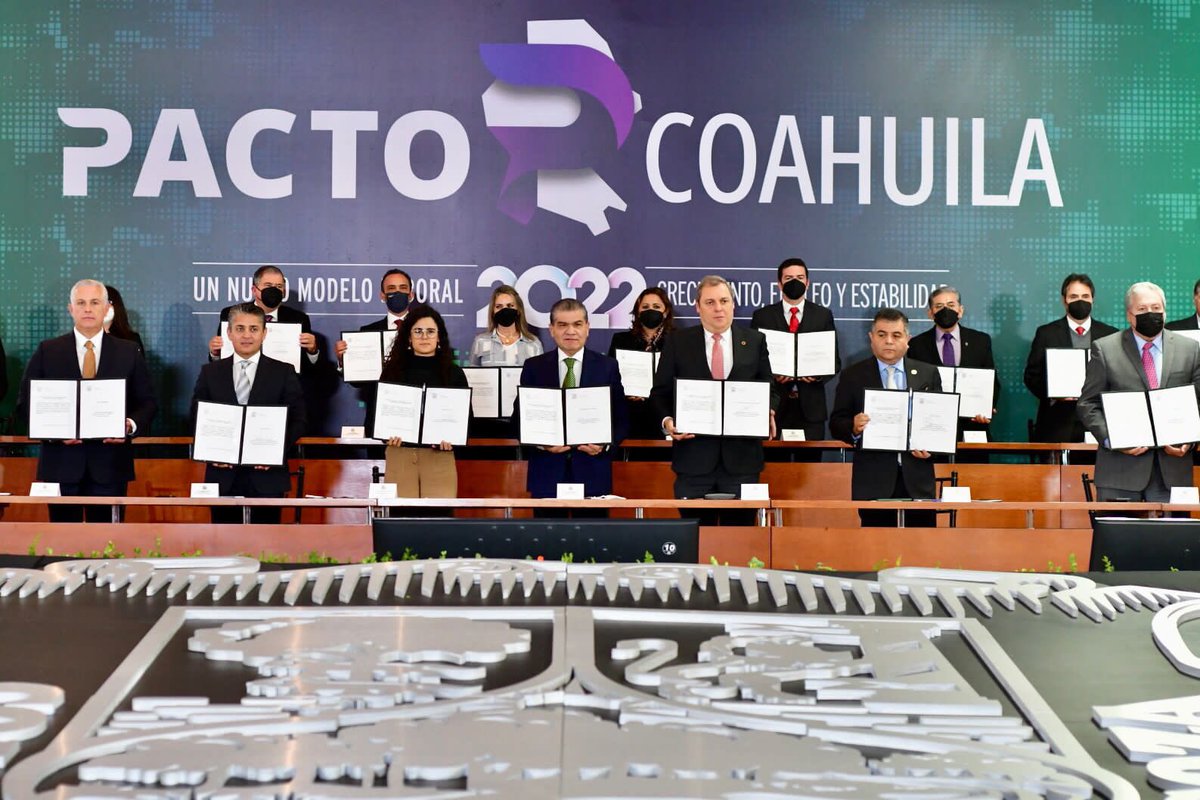 Firmamos el #PactoCoahuila2022, un nuevo modelo laboral con crecimiento, empleo y estabilidad para nuestro estado; una alianza entre sindicatos, sector empresarial, trabajadores, sociedad civil y gobierno.