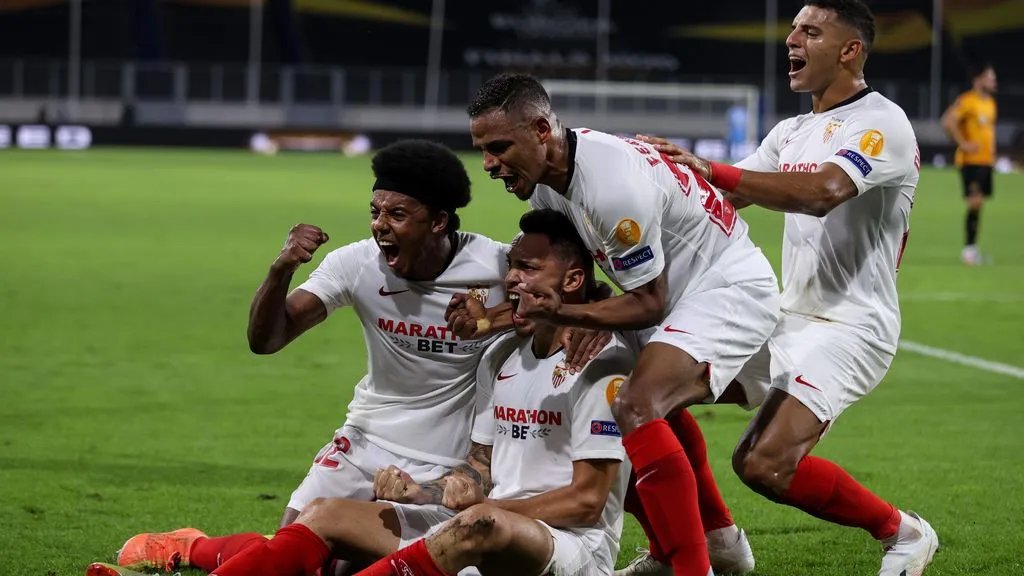 Revisando datos del Sevilla. Únicamente ha ido perdiendo en 67 de los últimos 1080 minutos disputados. ¡¡¡67 de 1080!!! Poco más de un 6% de los minutos jugados. Una locura.