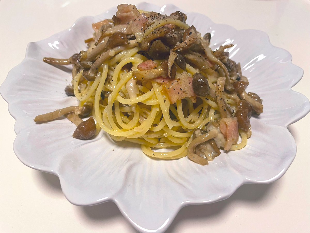 ishukushooo's tweet photo. 黒沢さんのYouTube見て、食べてみたい…！と思って作ってみました😆‼️なにかやらかしたのか、好みなのか、クリーム少し足したけど、おいしかった😍またリベンジか、違うご飯も作ってみたいなーー！ https://t.co/K1CrcQC23v