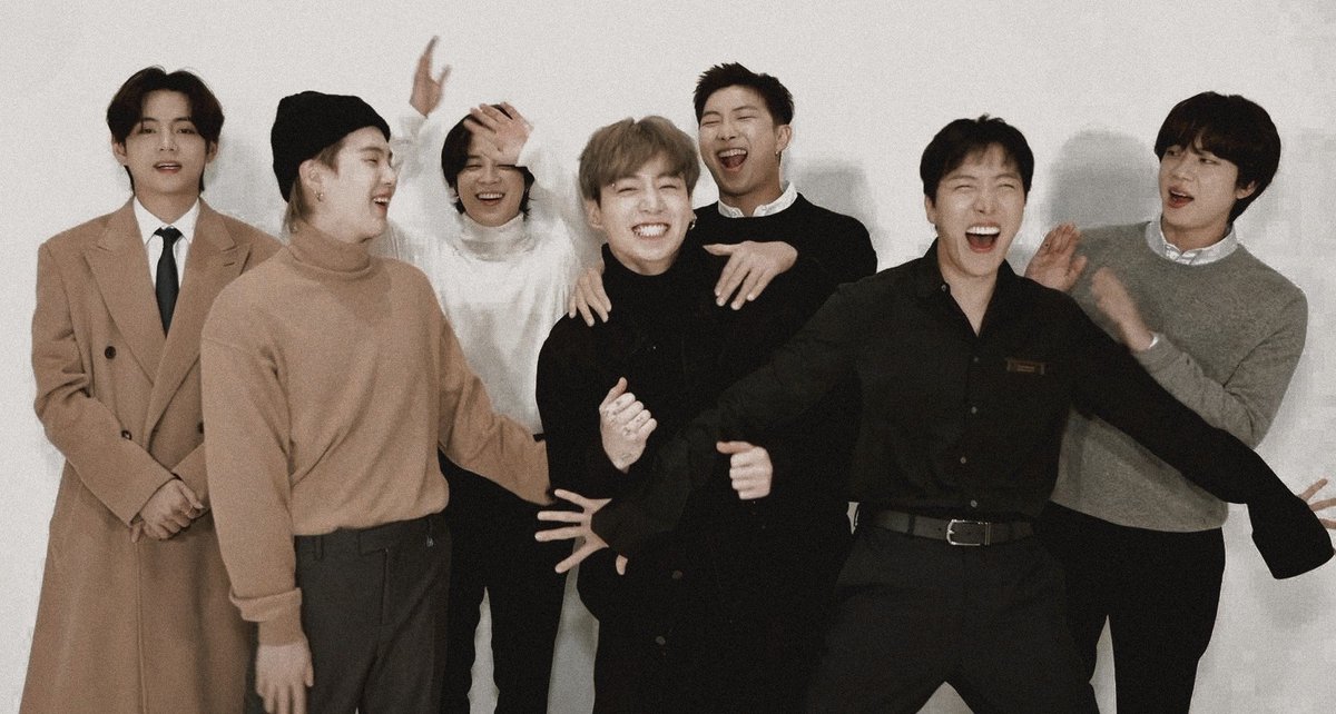 los amo mucho <a href="/BTS_twt/">방탄소년단</a> 💜