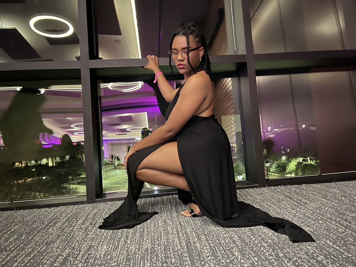 a_marriiii's tweet photo. all black in more ways than one   #LoveInSession https://t.co/4VghrTzEJy