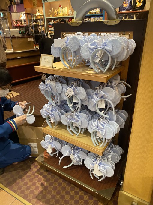悲報 ディズニー ブルエバ カチューシャに朝から長者の列 安定の転売ヤーもういる まとめダネ