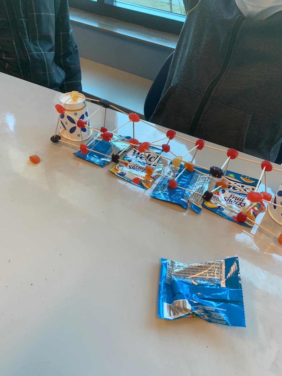 MichaleneLee's tweet photo. Another STEM challenge today! Students had to build the longest bridge using gummies &amp; toothpicks without touching the desk. The 3rd one was my favorite, as their justification was “the bridge is touching the water” 😂 https://t.co/AiPciKR80h