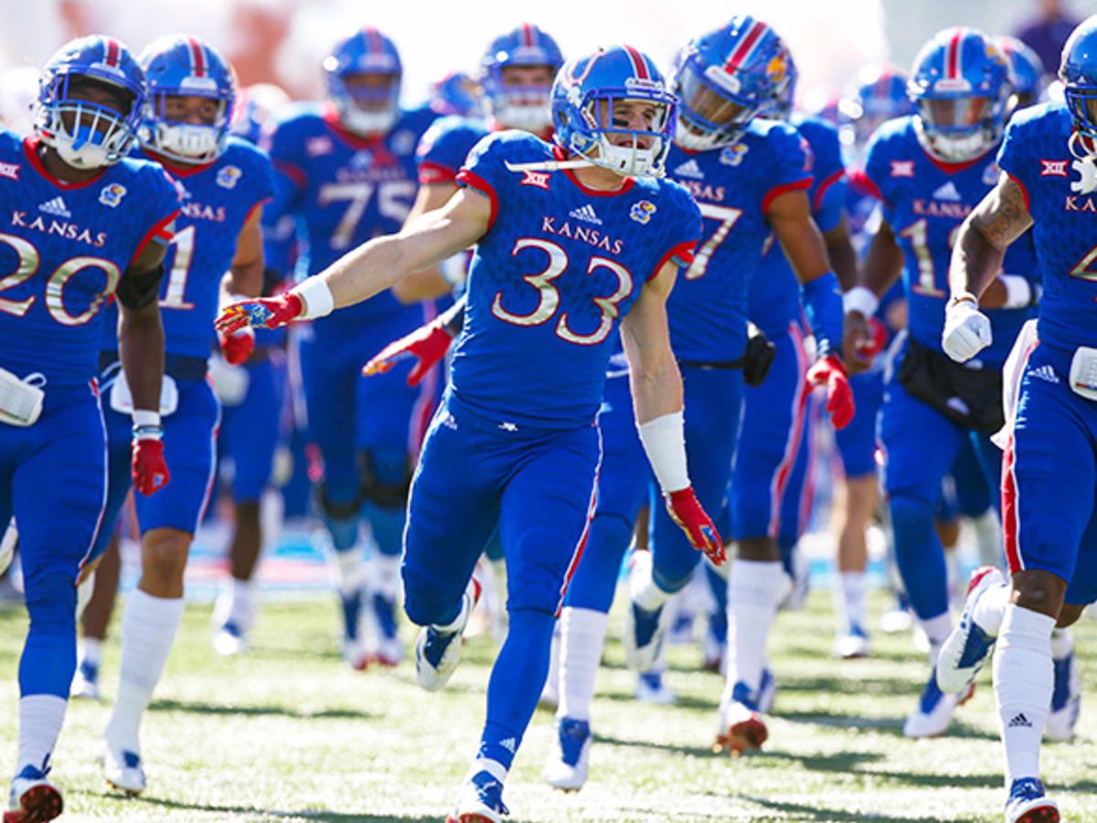 Ghost (@isaiahneal99) on Twitter photo Blessed to have earned an offer from University of Kansas 🔵🔴 <a href="/CoachMessay/">Messay Hailemariam</a> @SWiltfong247 <a href="/RivalsFriedman/">Adam Friedman</a> <a href="/CoachPanagos/">Jim Panagos</a> Blessed to have earned an offer from University of Kansas 🔵🔴 <a href="/CoachMessay/">Messay Hailemariam</a> @SWiltfong247 <a href="/RivalsFriedman/">Adam Friedman</a> <a href="/CoachPanagos/">Jim Panagos</a>