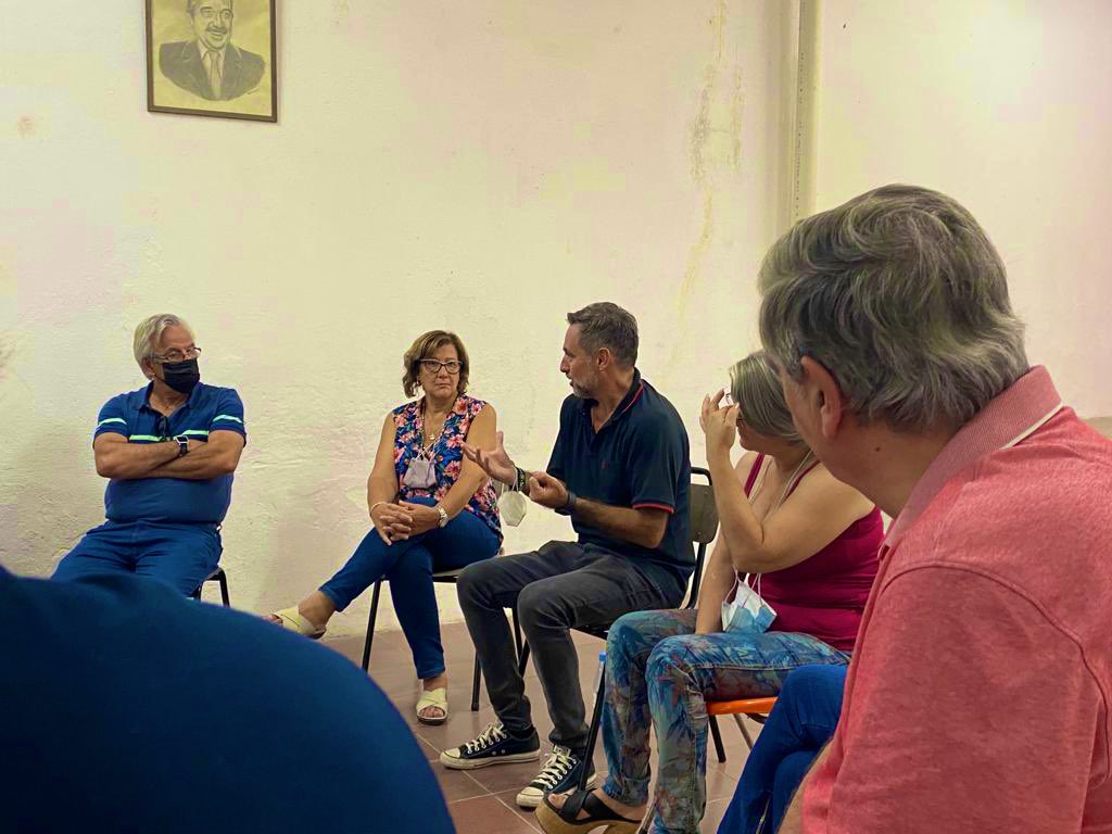 ramonjmestre's tweet photo. 🚘 En Villa María, con mujeres y hombres del departamento San Martín. 👉 Me quedo con lo que dijo Carlos: “Los proyectos colectivos se construyen con generosidad”. Sin dudas, de ese lado. https://t.co/KfFR8PCpPF