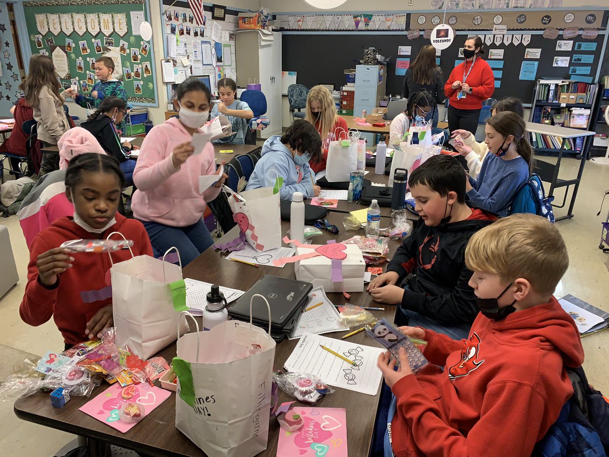 💗💗Our last Valentine’s celebration of elementary school!  These kids enjoyed it! ❤️❤️<a href="/MegClendaniel/">Meg Clendaniel</a>