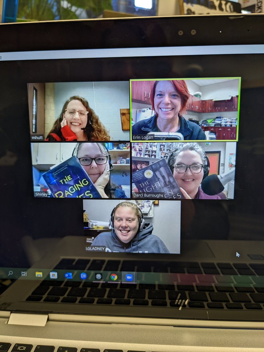 UnshushedLibrarians tweet media