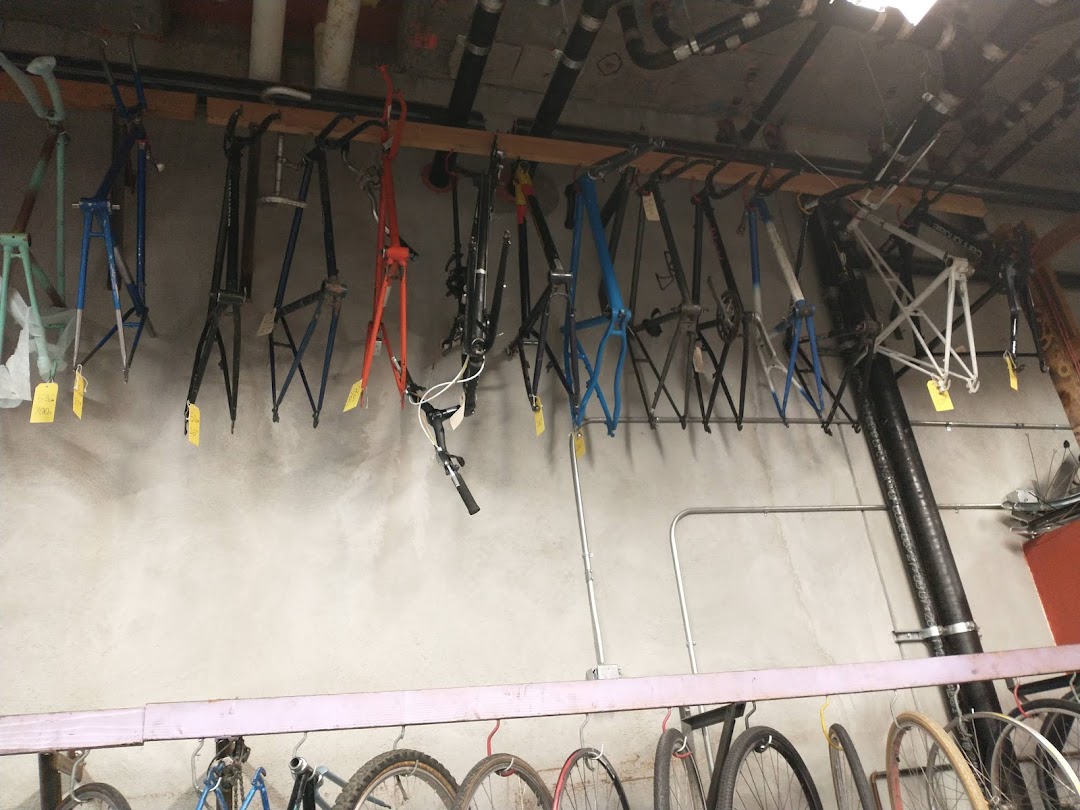 bikekitchen's tweet photo. Here are some of the bikes and frames we have available. We also have kids bikes available for FREE (or whatever you want to donate). https://t.co/3VVZV6kVKo