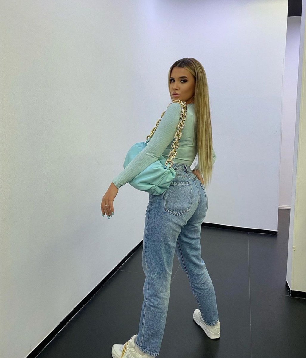 GoddessAndraa's tweet photo. What would your wifey sayYou’re addicted to me,Sending behind your wifeys back is making you sweat and tingle all over but the adrenaline is addictive isn’t it?

💲💲Findom Femdom Finsub Findomme Catfishfindom Catfish Femdom Worship Training Task Slave Cashslave 💲💲 https://t.co/ppXa8qijlB
