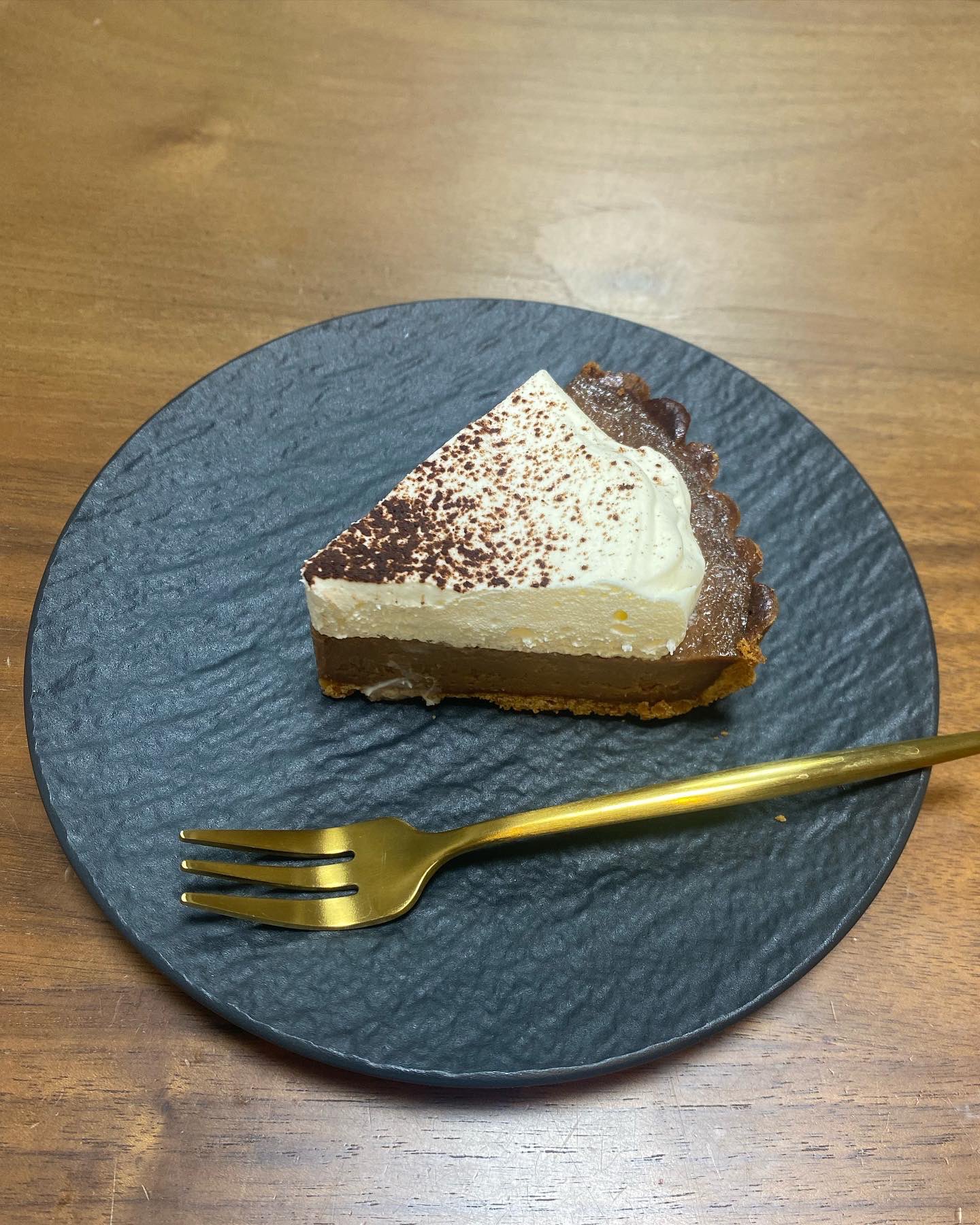 Nihonbashi Lover おやつのこぼく 日本橋浜町 念願のおやつのこぼくさんのケーキを予約して購入 大人気の チーズケーキ 苺のベイクドチーズ ミルクチョコレートのタルト 推し を購入 皆さん 罪悪感のないケーキと言っていたのが分かりました 小ぶり