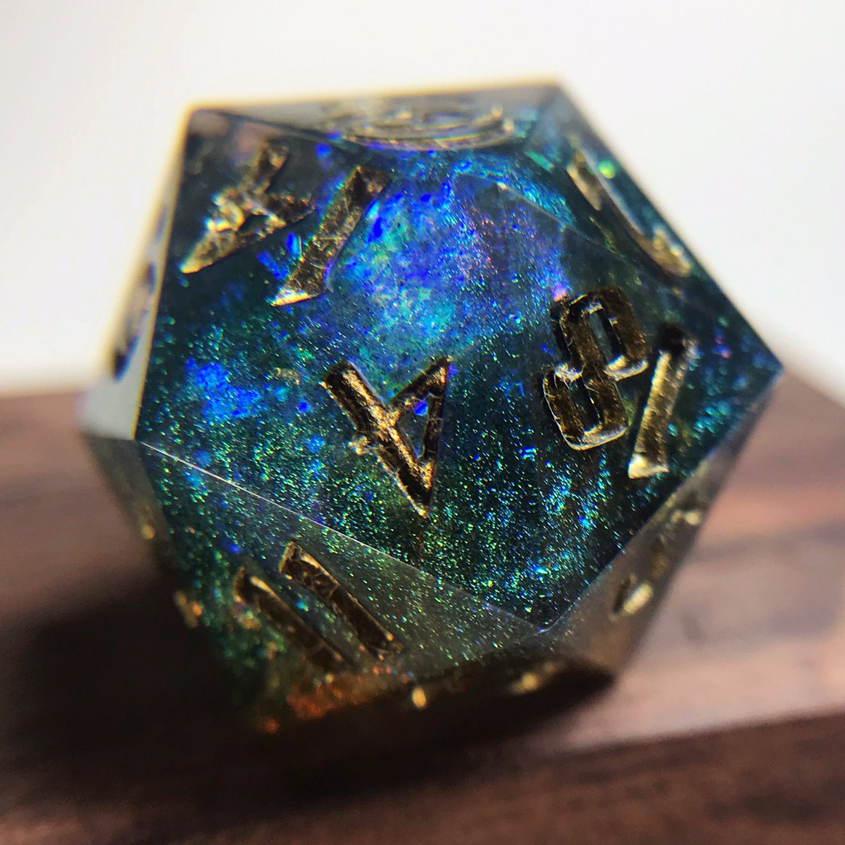themoondjinn's tweet image. and a few favorite d20 shots from my last drop, SOULS 🔮 

#dnd #dice #ttrpg #gaming #handmade