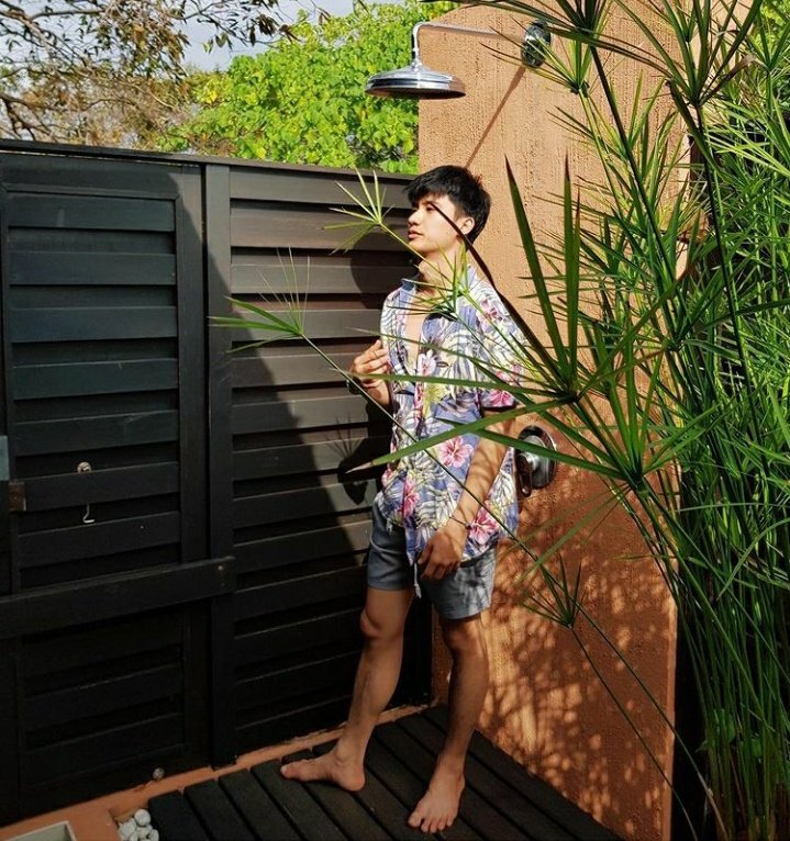 tawan_memories's tweet photo. 🗓️ 4 years ago

อับนั้มกังพงพัย 🌿🌾🌴🌞
#galaxynote8th

#Tawan_V https://t.co/6T797Mrfx6