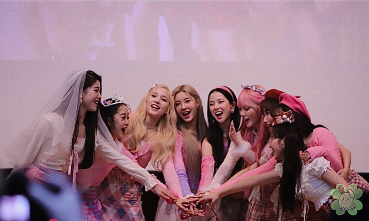 dearchoiyujin's tweet photo. anyways kep1er is a one FAMILY. you just don't see it cuz you have a miserable and full of hatred life. https://t.co/4gxvLwzQvv