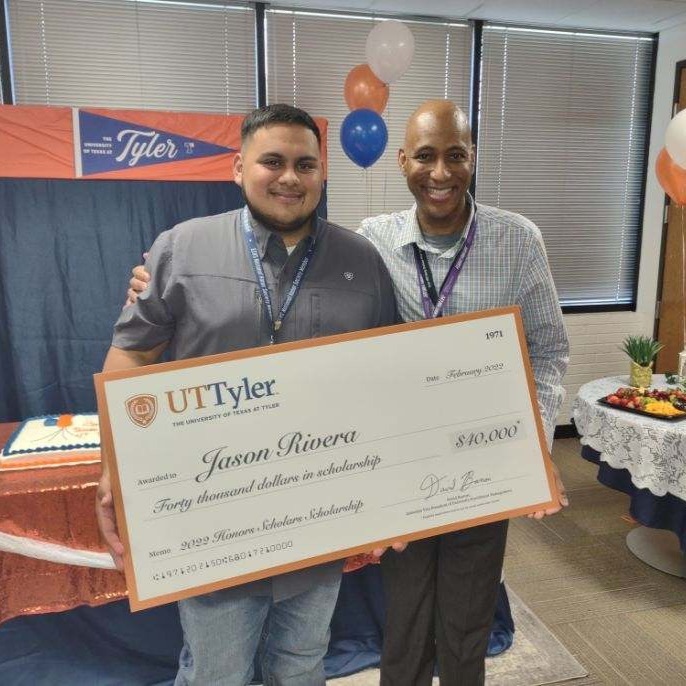 ECHSTylerISD's tweet photo. So proud of these amazing seniors! Each were awarded a $40,000 scholarship to UT Tyler due to their hard work and determination. Angel Silva, Tallon Clemmer, and Jason Rivera way to go! #watchussoar #echsowls https://t.co/vUsDOJDWEE