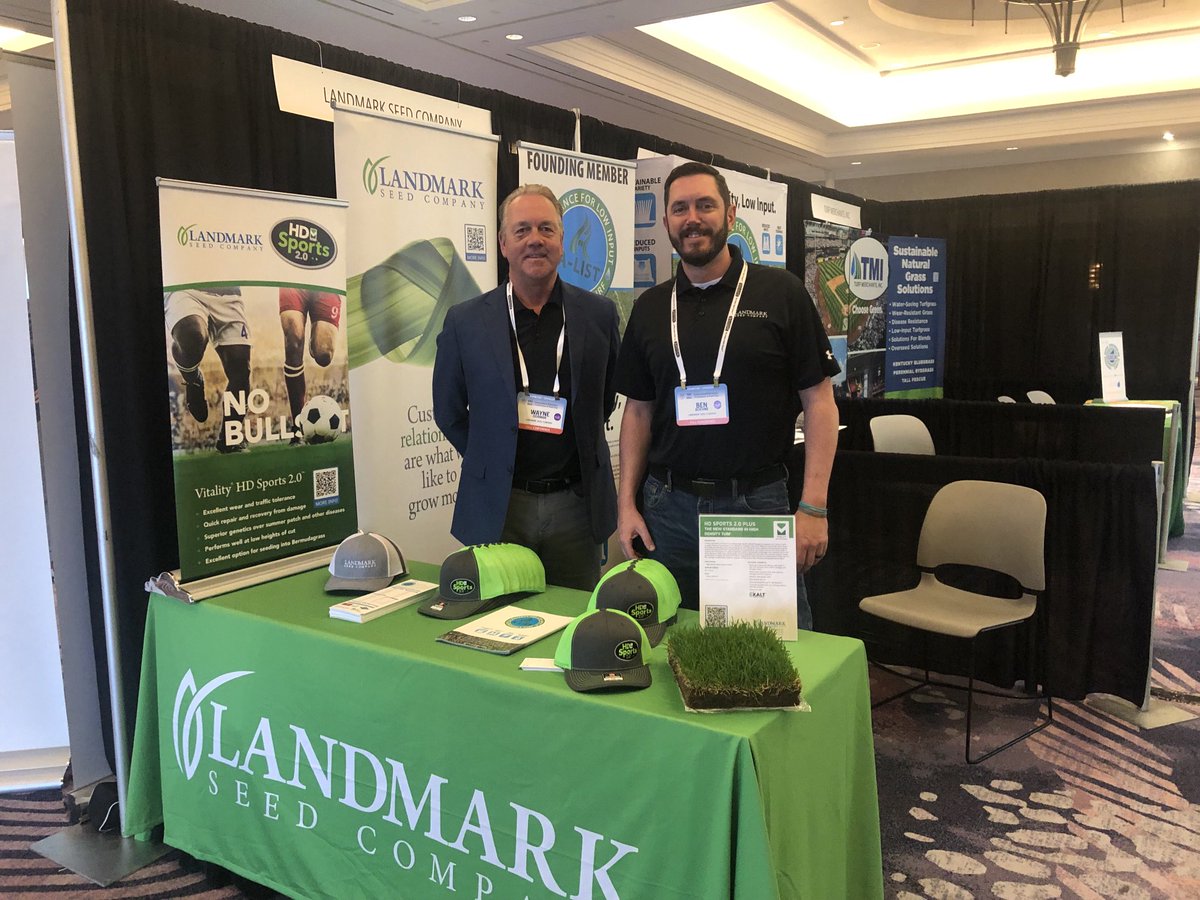 TPI Conference rocking ⁦<a href="/Landmarkseed/">Landmark Seed Company</a>⁩ and #HDSports2.0.  ⁦<a href="/GreenValleyTurf/">Green Valley Turf Co</a>⁩ your HDSports 2.0 sod is loving the warm temps of California #earlyspringgreenup