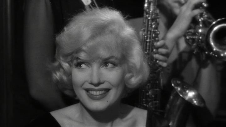 Вы только девушки. В джазе только девушки цитаты. В джазе только девушки мюзикл. "some like it hot" цветная версия. Вы только девушки.