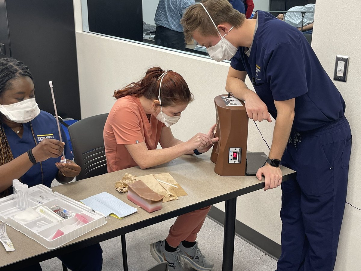 NYITCOMAR's tweet photo. The Student Initiative in Medical Simulation (SIMS) group held a lumbar puncture workshop Tuesday night that allowed student doctors to practice the procedure used to perform spinal taps. #simulationmedicine #osteopathicmedicine #medicalschool @AACOMmunities https://t.co/2ZCC7pvLTE