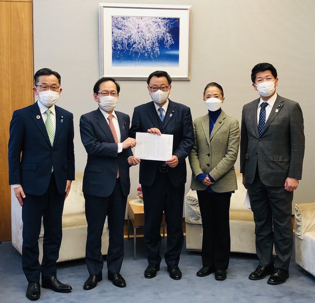 Tomo_Ukishima's tweet photo. 留学生、文化芸術、スポーツ関係の入国に係る７つの決議！ https://t.co/XmnyAxaJvt