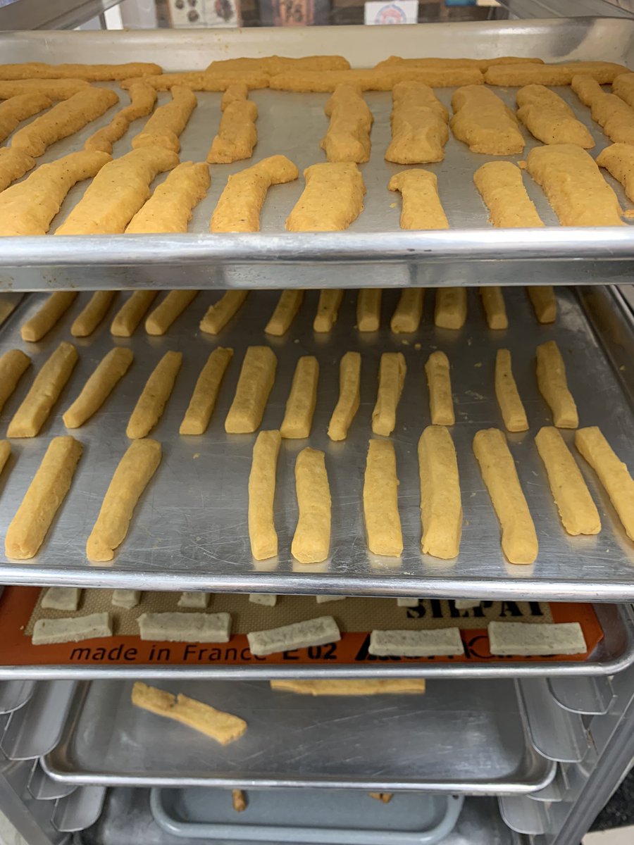LVCulinaryArts's tweet photo. Culinary II “Cheese Straw” Bake-off while learning about U.S. Cuisine from the South
@LVCulinaryArts
@FSDLearns
#CreateDelicious #LVCulinaryArts https://t.co/Asoim0IEeA