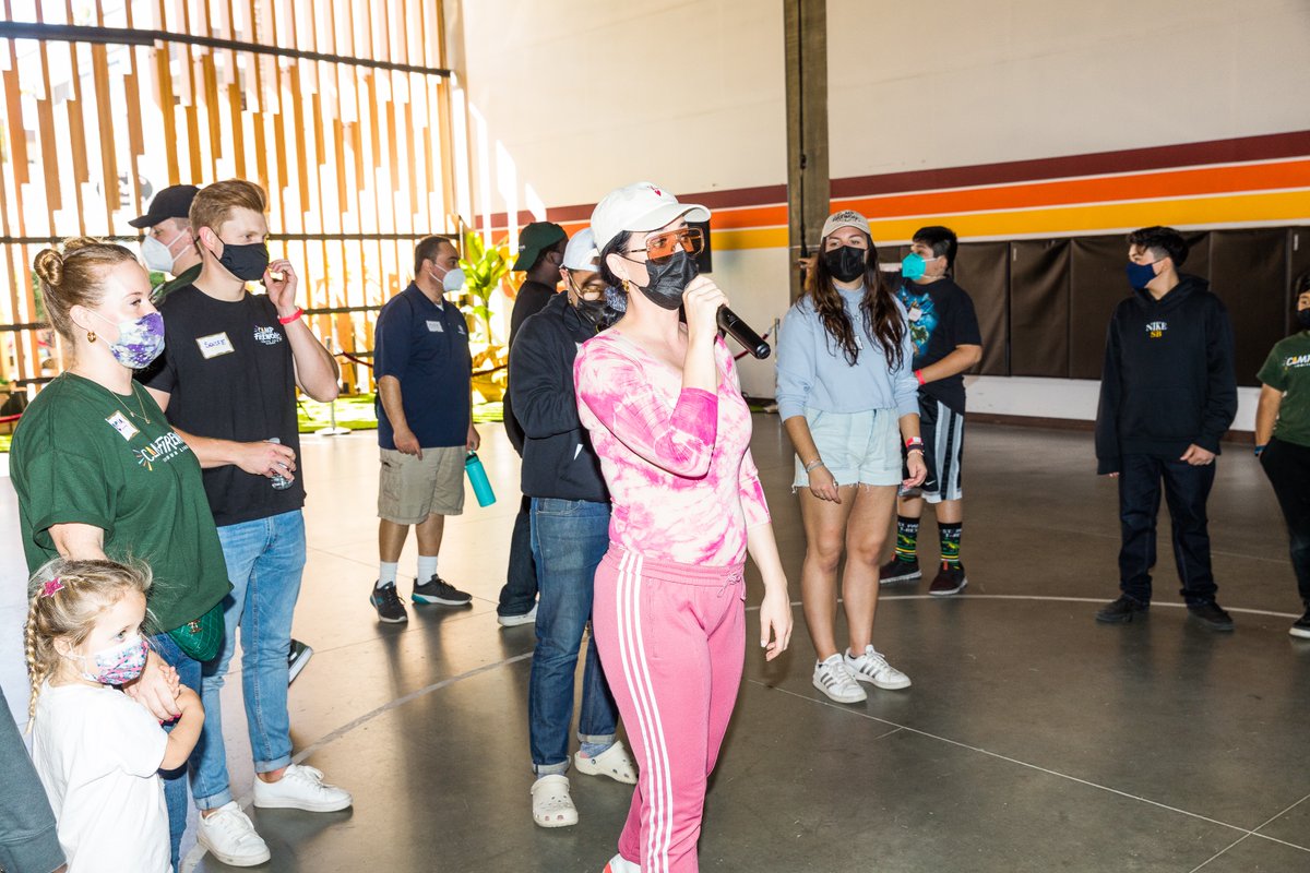 fireworkfound's tweet image. 🎆 Camp Firework Reunion 2022 🎆 Catching up with our campers to see how they’ve been using their firework pillars this school year!

🔴 Fearless
🟣 Inspire
🟡 Reflect
🟢 Experience
🔵 Wellness
🟤 Openness
⚪️ Role Modeling
🟠 Kindness

📷: @lampandboat