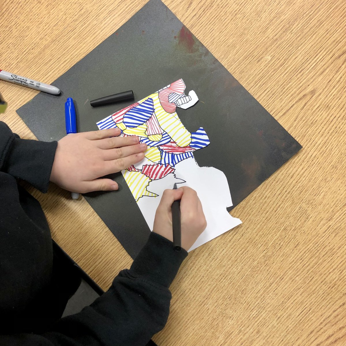 CaedmonArt's tweet photo. #CaedmonArt 
#CaedmonGrade2
Jean DuBuffet-inspired artworks. 
#ArtHistoryForKids
#CaedmonCreativity
#TheCaedmonStory
#MontessoriArt https://t.co/CRLKKoaT3t