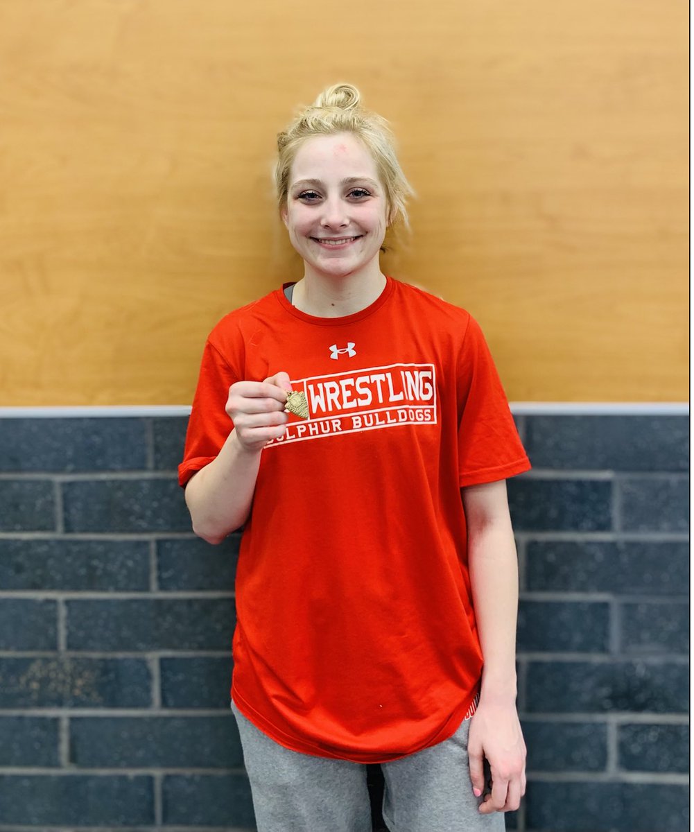 Well earned medal today for Daityn Webb. After losing 2-1 in the quarter finals there was no quit in this Bulldog…she won 4 straight matches including a pin over the girl that beat her in the quarter finals!