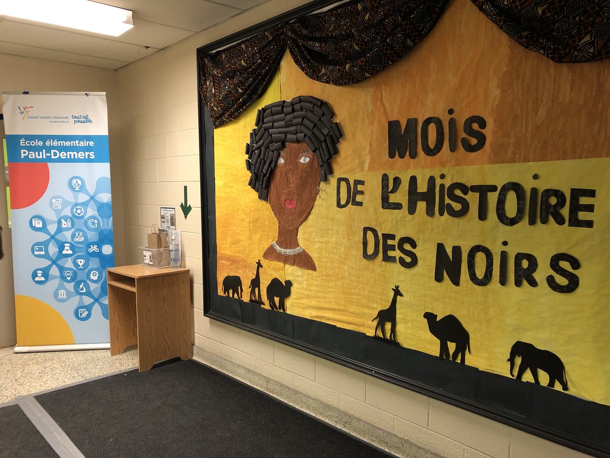 audouallard's tweet photo. Magnifique mural dans le foyer de mon école! #Équipedefeu🔥#PADE https://t.co/hBo4wejh3E
