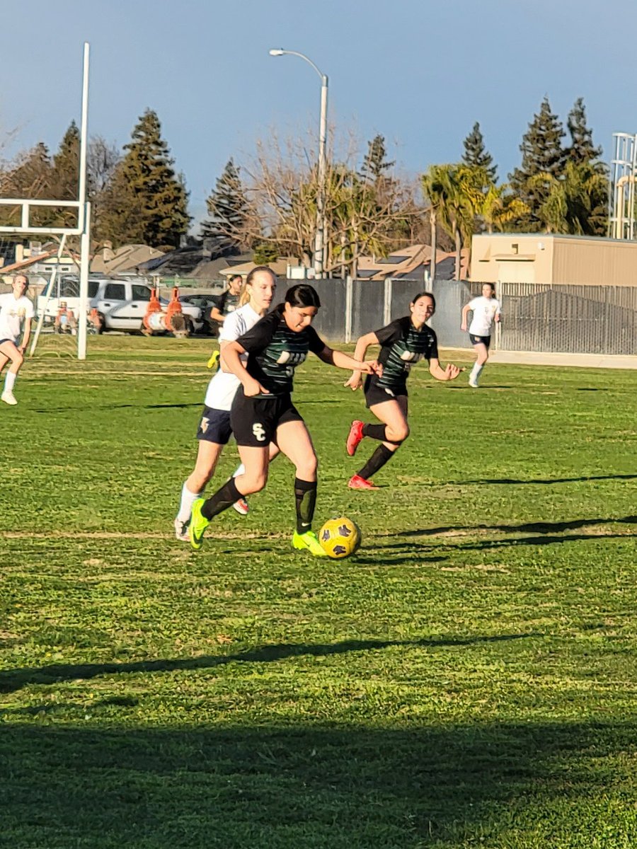 SummitHS_Bears's tweet image. Girls varisty soccer kicked off playoffs with a 2-0 win over Kern Valley! @BurtonSchools