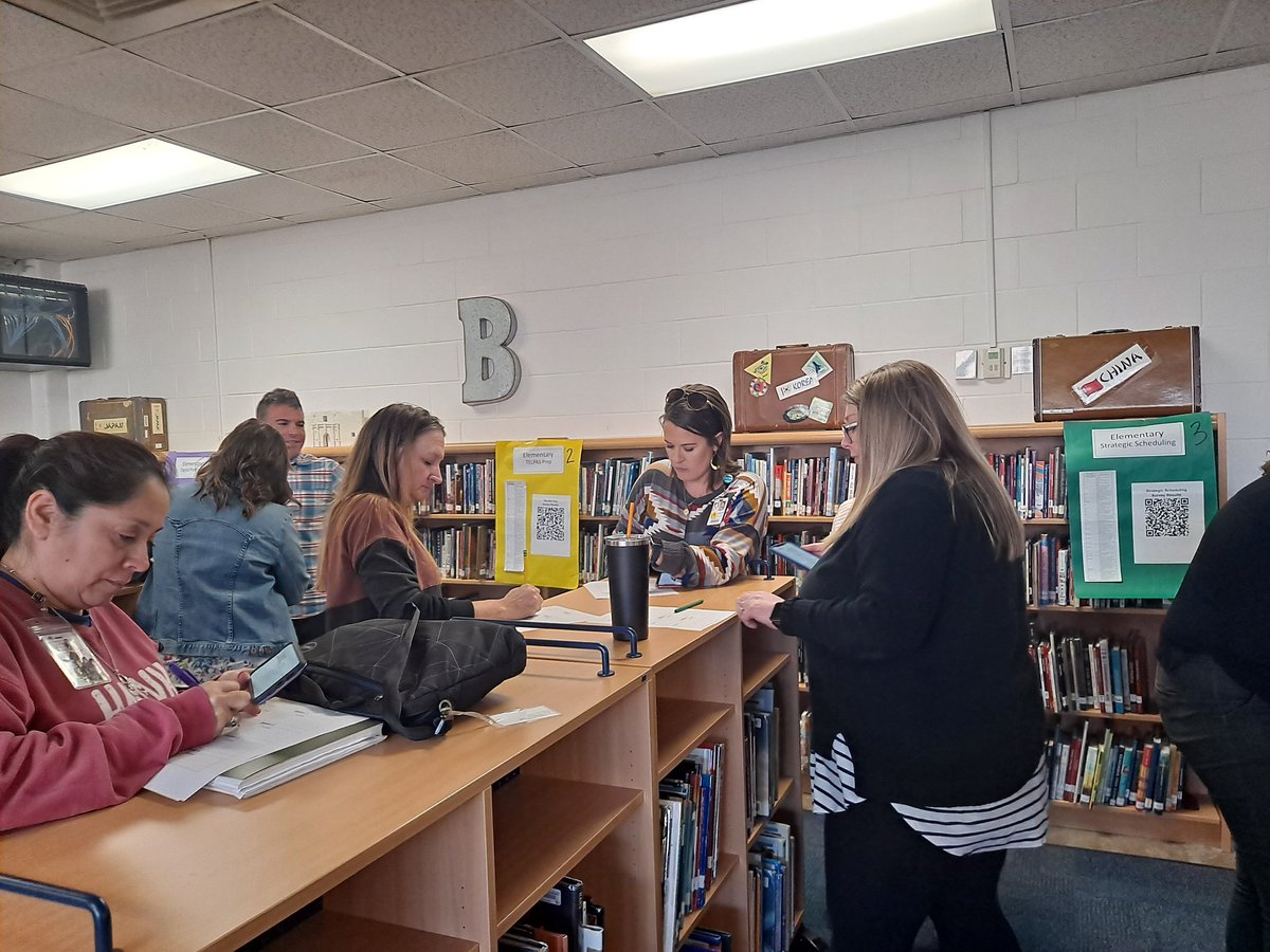 HCISDMLLs's tweet photo. #hayscisdpridebeginswithyou when our 26 campuses are represented at our #ESL advisory committee! #100percenthays #actionplans #districtalignment https://t.co/N3KS6oXrZ3