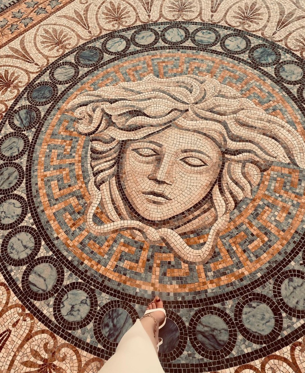 Versace on the floor. 

📷 : @dinkadzubur

#PalazzoVersace #LivingPalazzoVersace