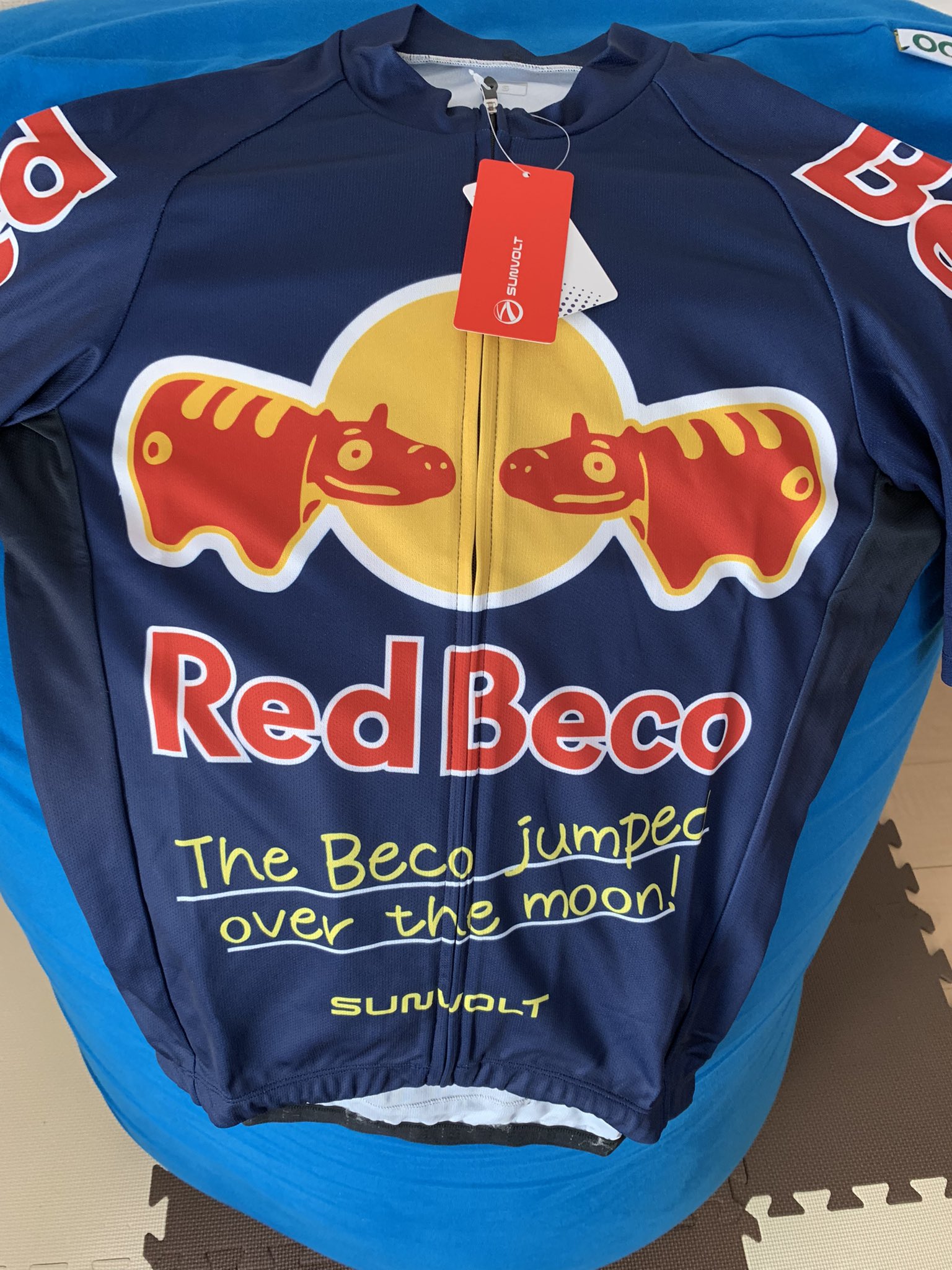 赤べこジャージ RedBeco レッドブル サイクルジャージ 長袖 痛ジャージ