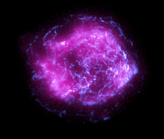 latestinspace's tweet photo. NASA reveals first image taken with the new IXPE space telescope. The remains of a star that exploded 11,000 light-years from Earth. https://t.co/BTpF7Qh0mW