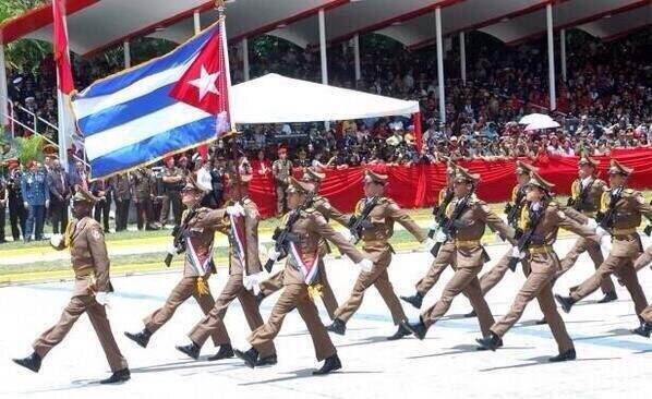 DolarToday's tweet photo. PROHIBIDO OLVIDAR .... FUE CHÁVEZ QUIEN ENTREGÓ A VENEZUELA Y A LOS VENEZOLANOS AL INVASOR CUBANO https://t.co/xk3BGFke2g
