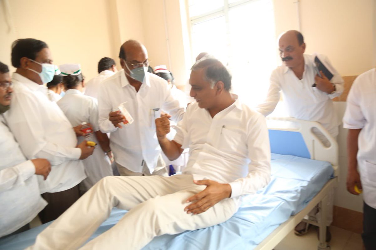 BRSHarish's tweet photo. On the birthday eve of Hon'ble #CMKCR Garu, I have donated blood at Narayankhed Area Hospital. 

CM KCR Garu is a leader who has served and continues to serve the people, we follow his able leadership for serving mankind.
#HappyBirthdayKCR https://t.co/Uv5L3rIFzD