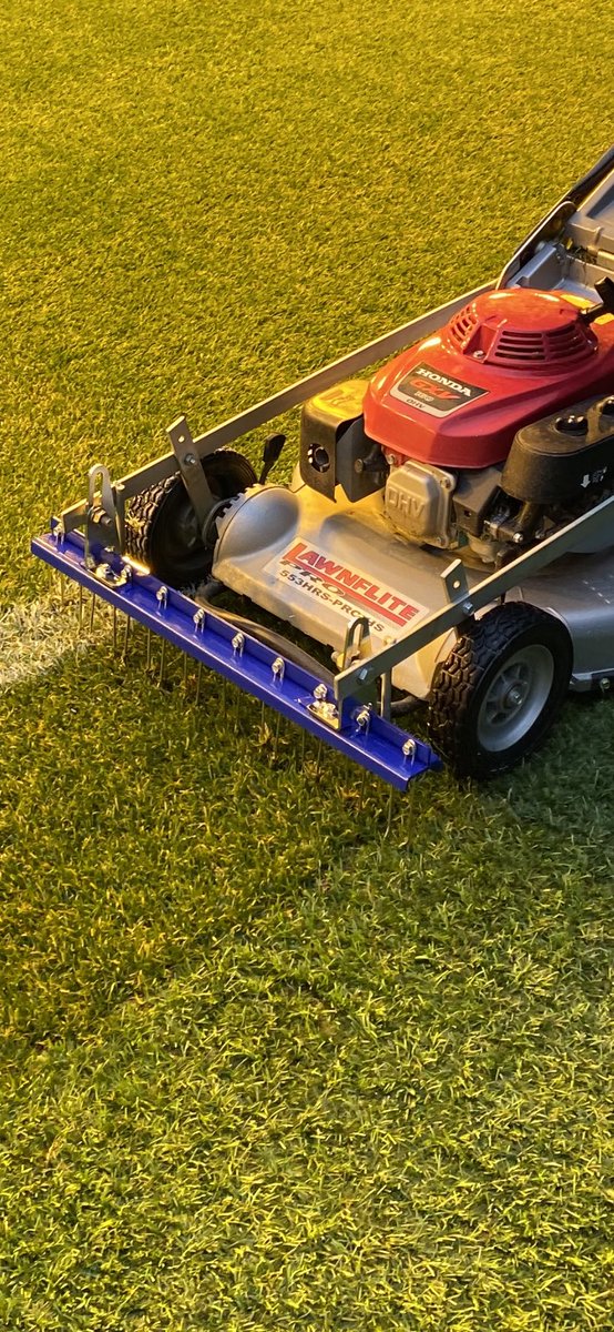 Tweston31's tweet photo. Out front mounted rake from @CampeyTurfCare cleaning the surface as you mow https://t.co/uSRaG9c36z