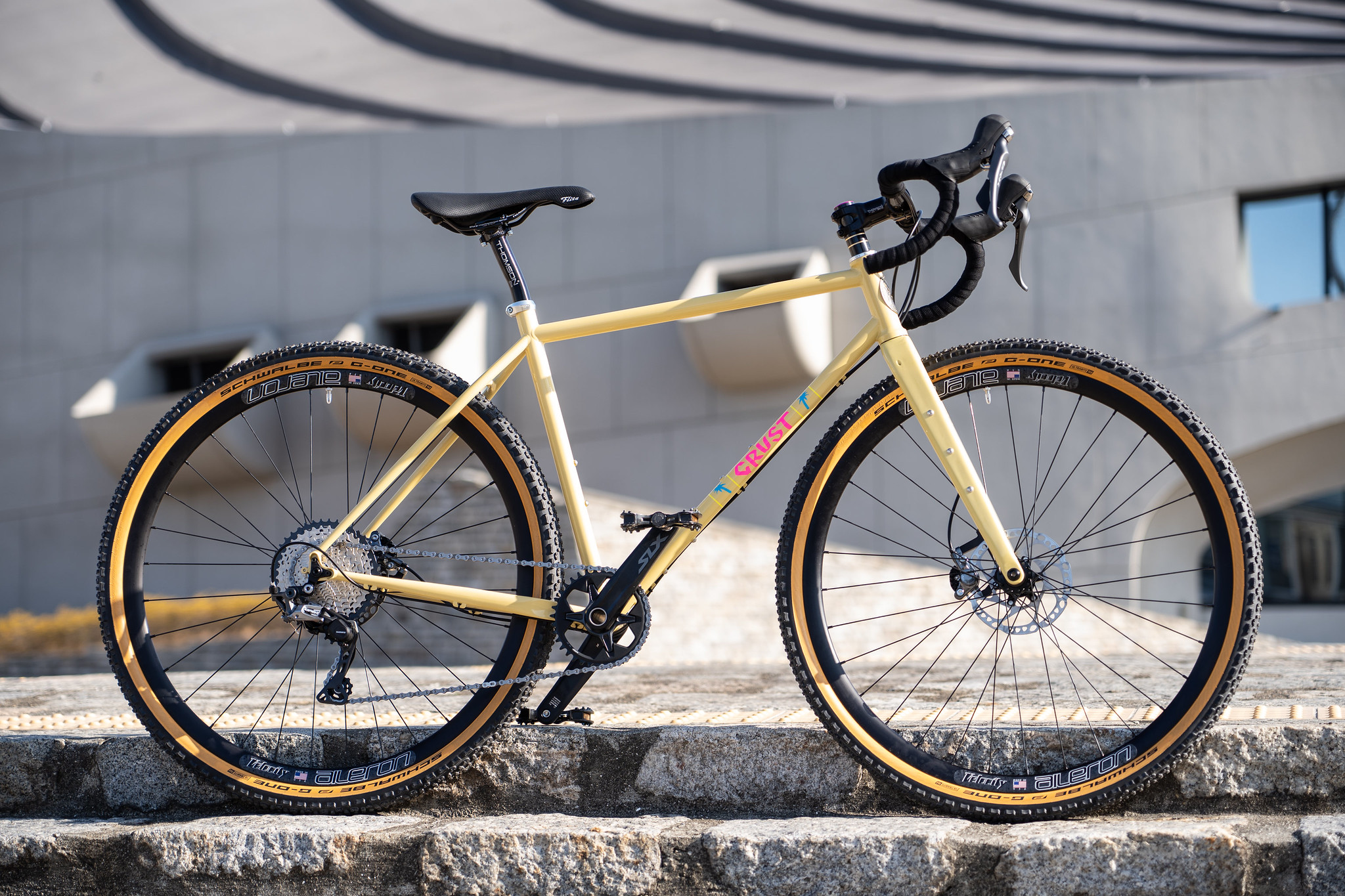 *CRUST BIKES* evasion lite frame ブルーラグ CRUST BIKES* evasion lite frame (blue & white splatter fade