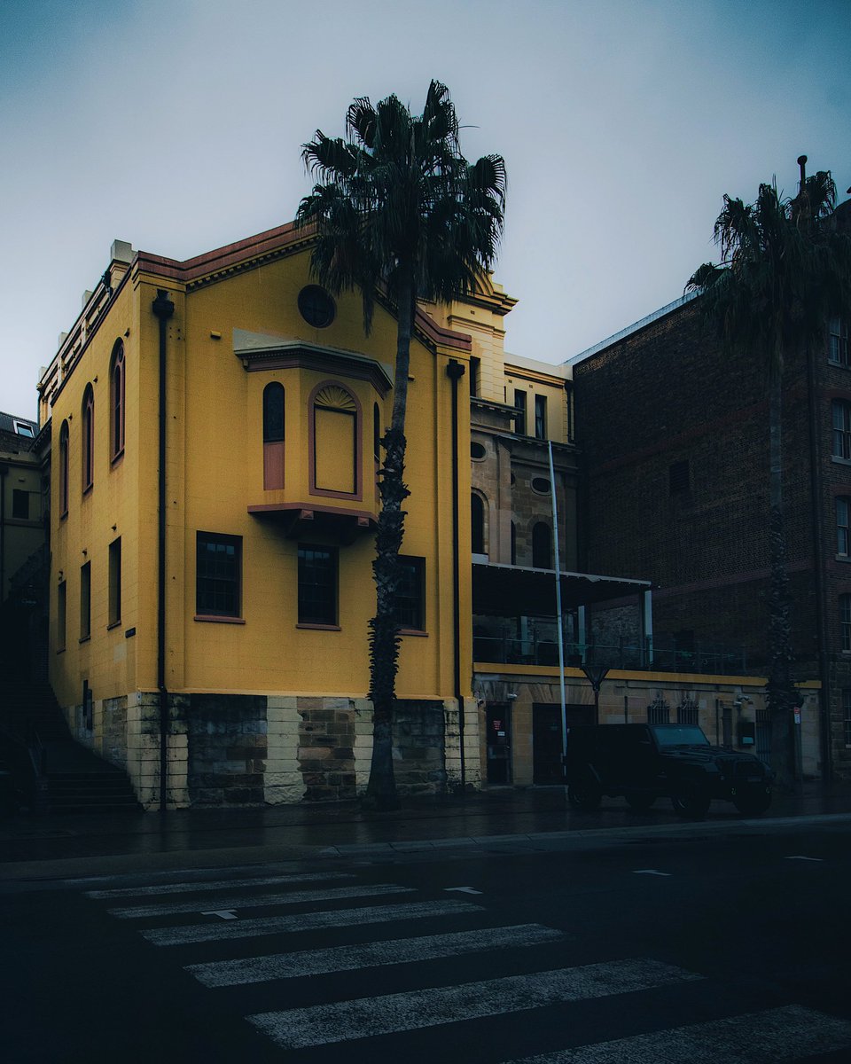 Moody street shots 📸 

#streetphotography #photography #moody #cooltones #nftphotography